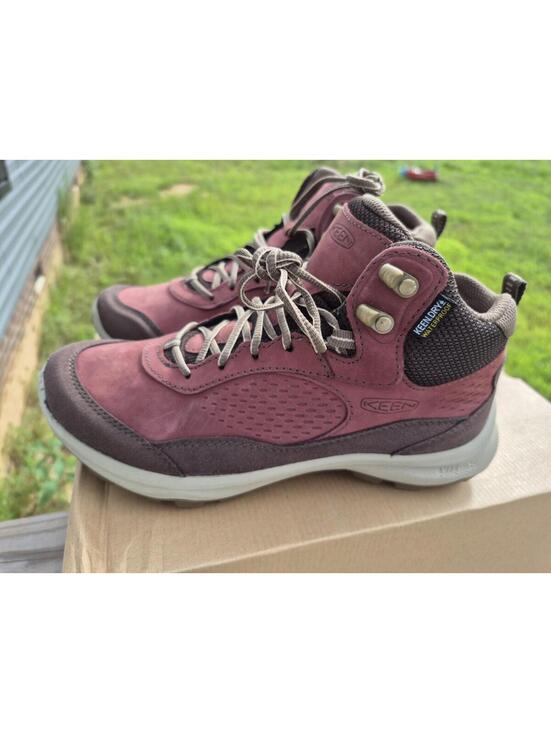 KEEN Shoes - Keen Women's Terradora Explorer Mid Waterproof Sz 8.5 - $190 MSRP - Open Box "B"